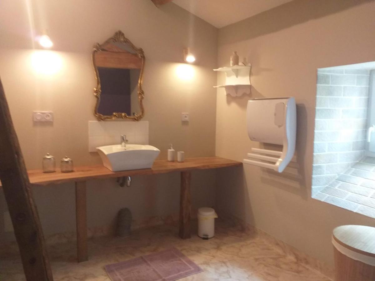 Logis De Bois Roche Βίλα Saint-Bonnet-sur-Gironde Εξωτερικό φωτογραφία
