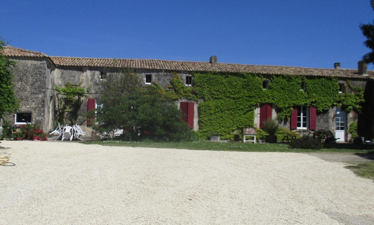 Logis De Bois Roche Βίλα Saint-Bonnet-sur-Gironde Εξωτερικό φωτογραφία