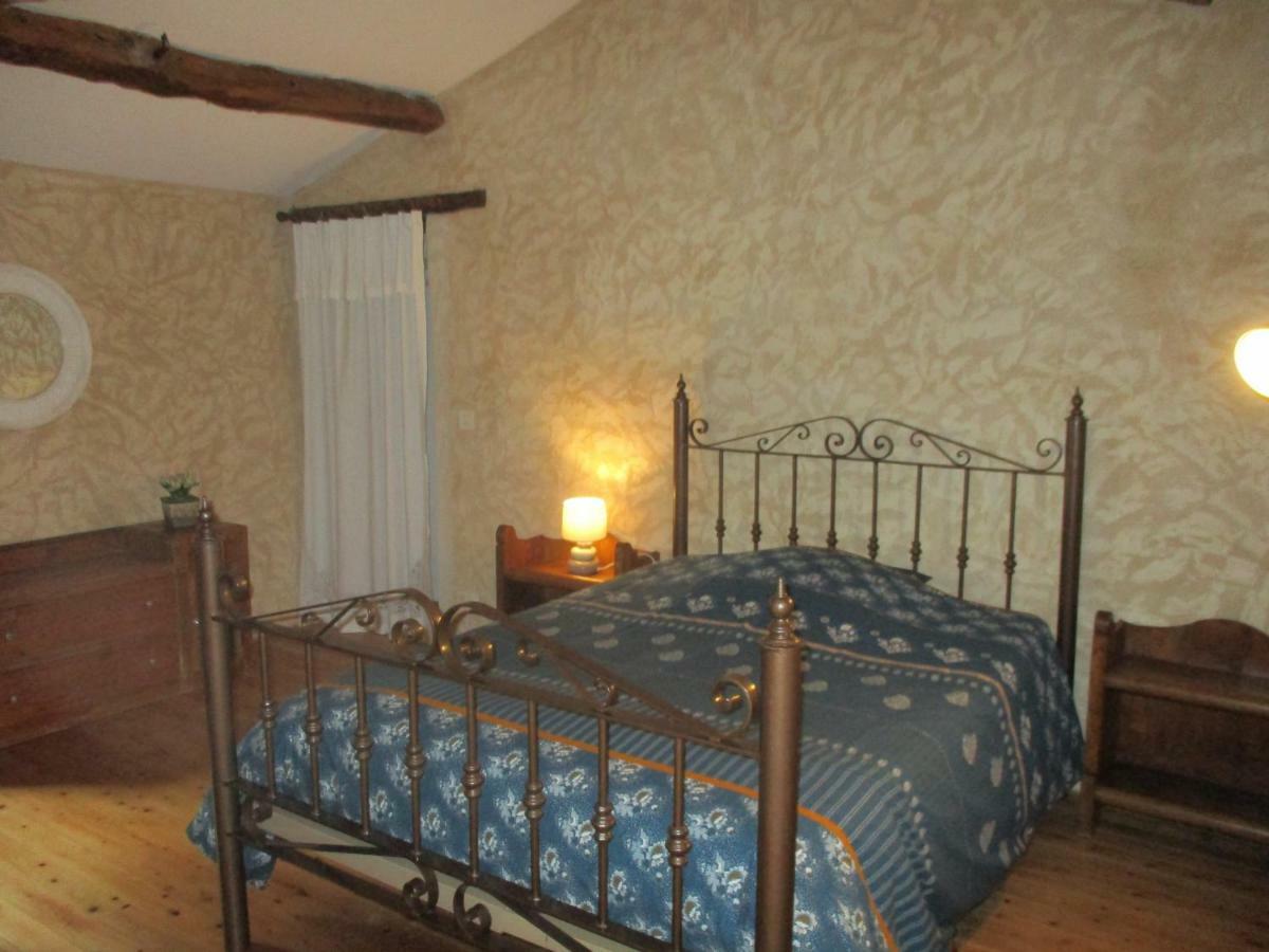 Logis De Bois Roche Βίλα Saint-Bonnet-sur-Gironde Εξωτερικό φωτογραφία