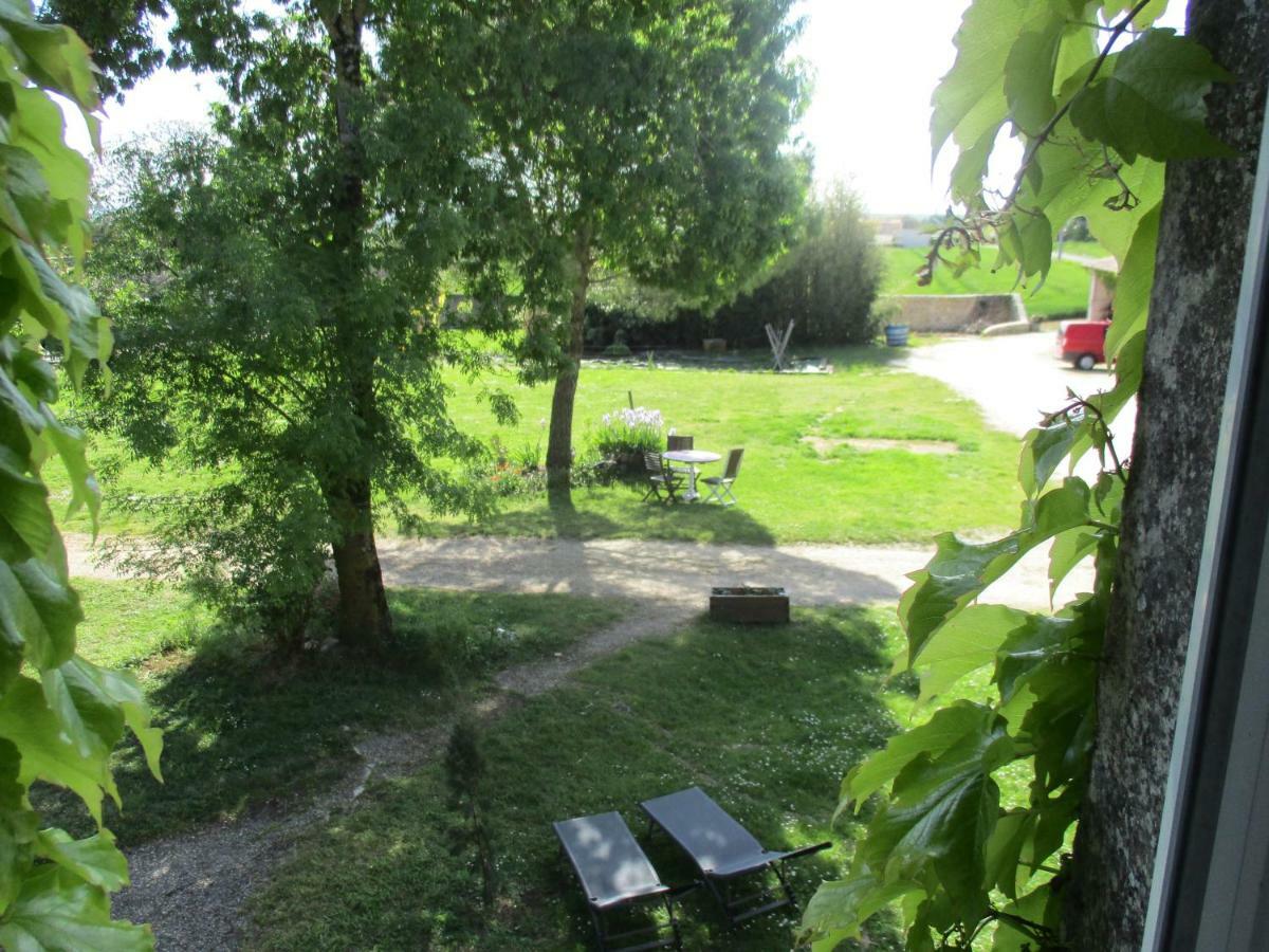 Logis De Bois Roche Βίλα Saint-Bonnet-sur-Gironde Εξωτερικό φωτογραφία